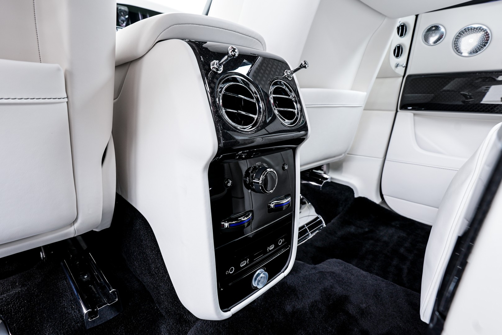 2026 ROLLS ROYCE CULLINAN | BLACK BADGE | GCC | MAIN DEALER WARRANTY SERVICE